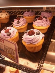 MollysCupcakesMixedBerry